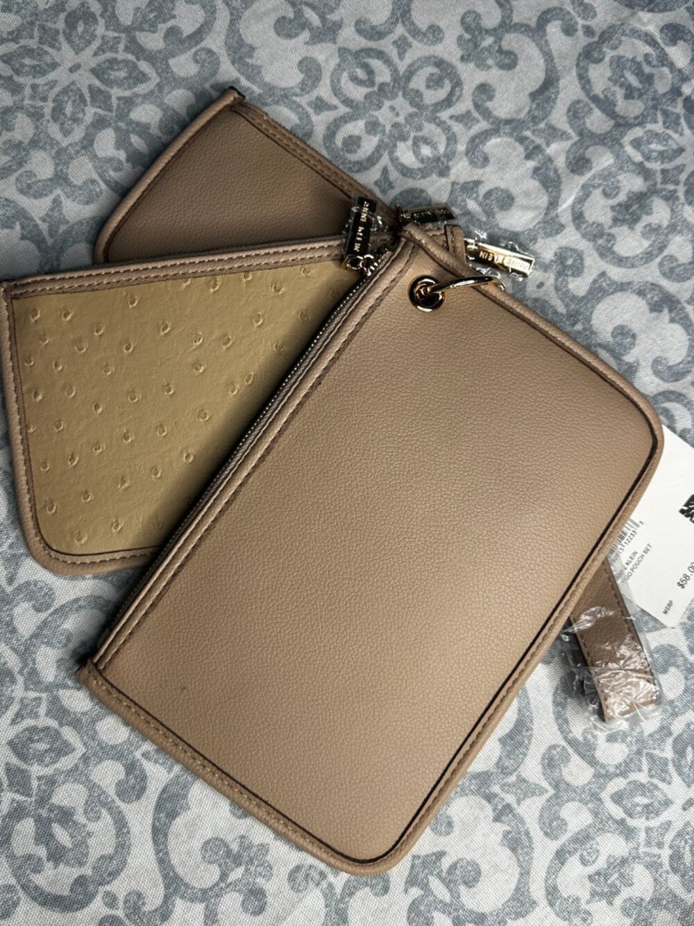 NWT Anne Klein Trio Pouch Wristlet Set in Neutral with Silver Hardware - Picture 3 of 6